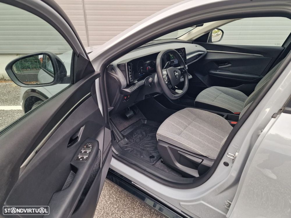 Renault Mégane E-Tech - 8