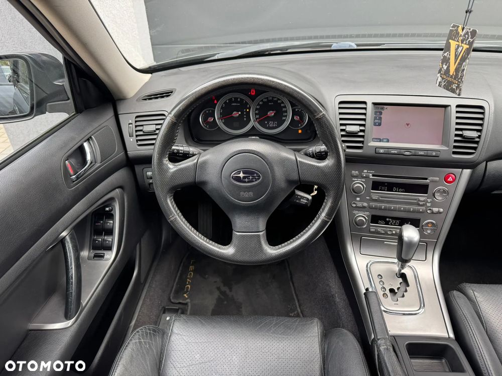 Subaru Legacy - 17