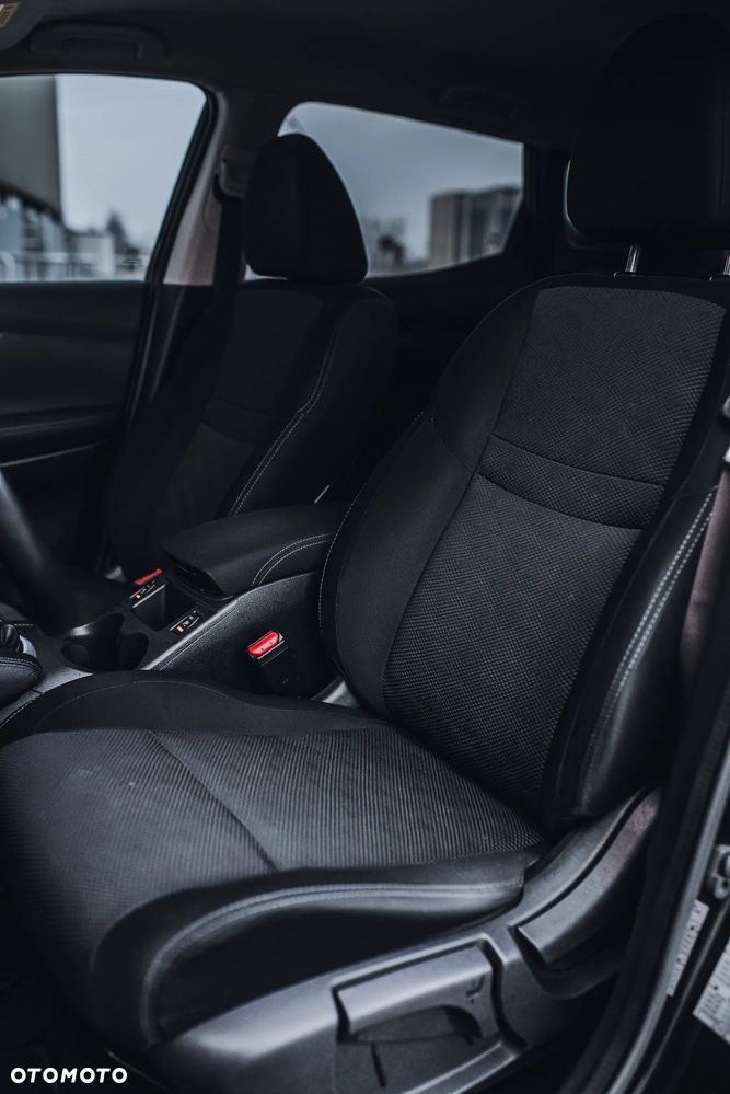 Nissan Qashqai 1.6 DIG-T 360 - 17