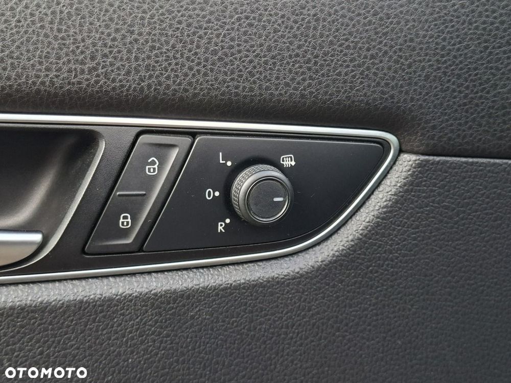 Volkswagen Passat - 17