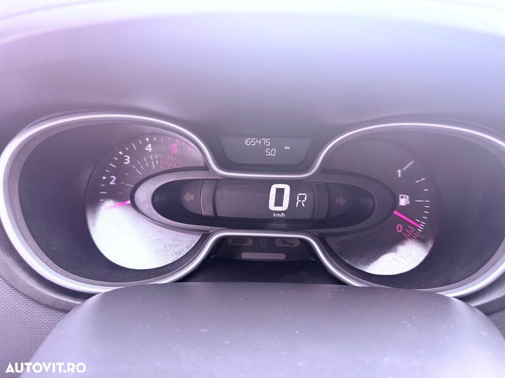 Renault Trafic - 21