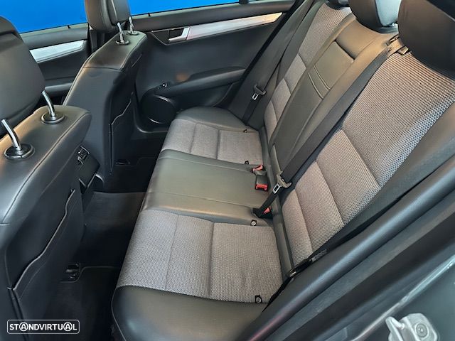 Mercedes-Benz C 180 CDi Avantgarde BlueEfficiency - 12