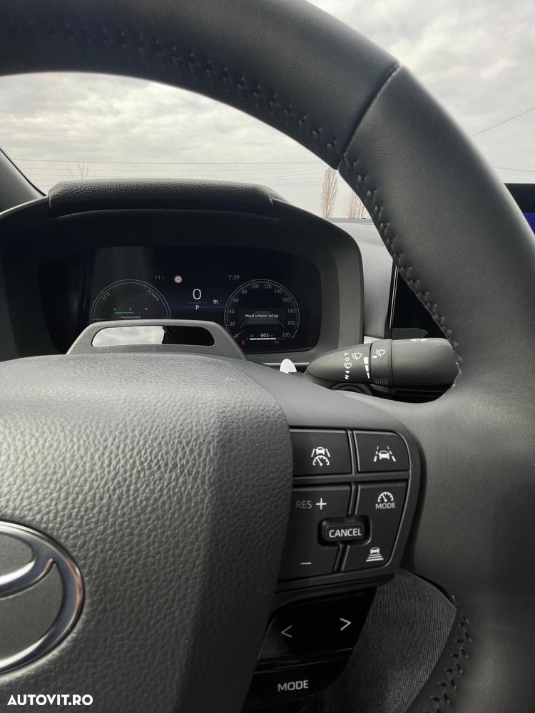 Toyota C-HR 1.8 HEV 140 CP 4x2 CVT Active - 14