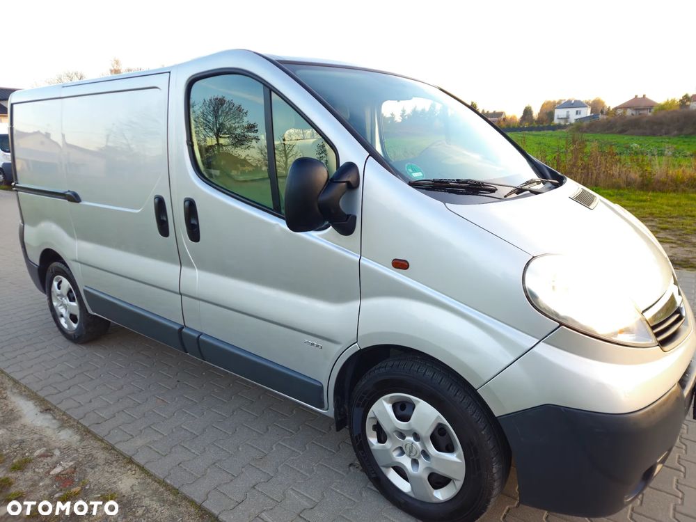 Opel VIVARO 2.0 cdti KLIMATYZACJA - 3