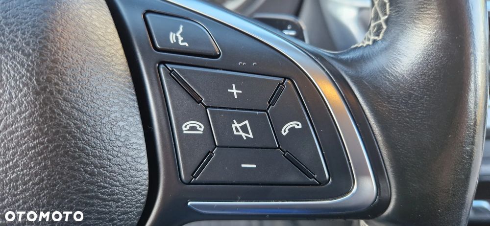 Infiniti Q30 - 25