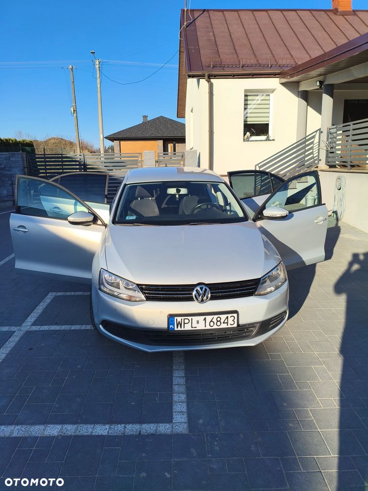 Volkswagen Jetta 1.2 TSI Comfortline - 5