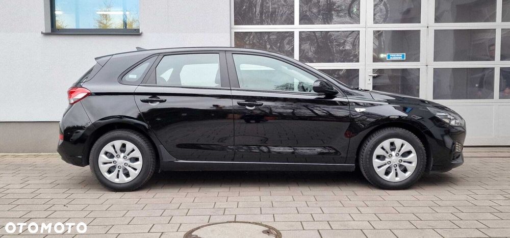 Hyundai i30 1.5 DPI Classic + - 2