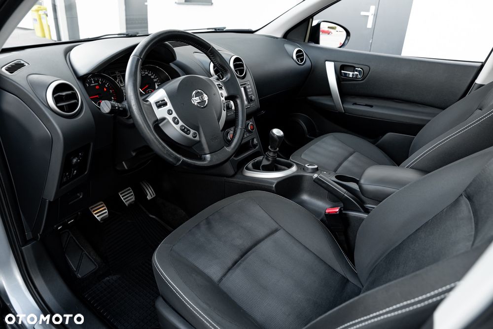 Nissan Qashqai 2.0 4x4 Tekna - 18