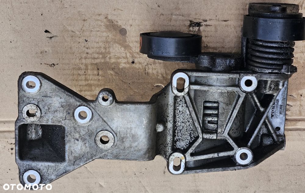 Volvo V50 S40 2.4 20v Łapa mocowanie alternatora 30750940 - 1