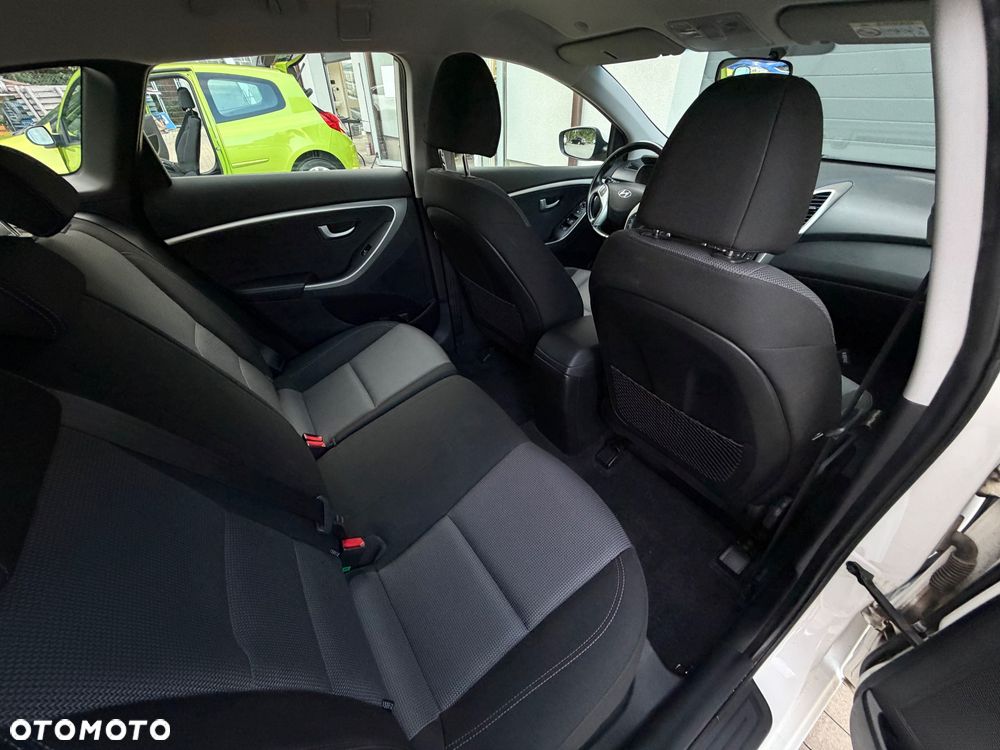 Hyundai i30 1.6 GDI BlueDrive Classic - 13