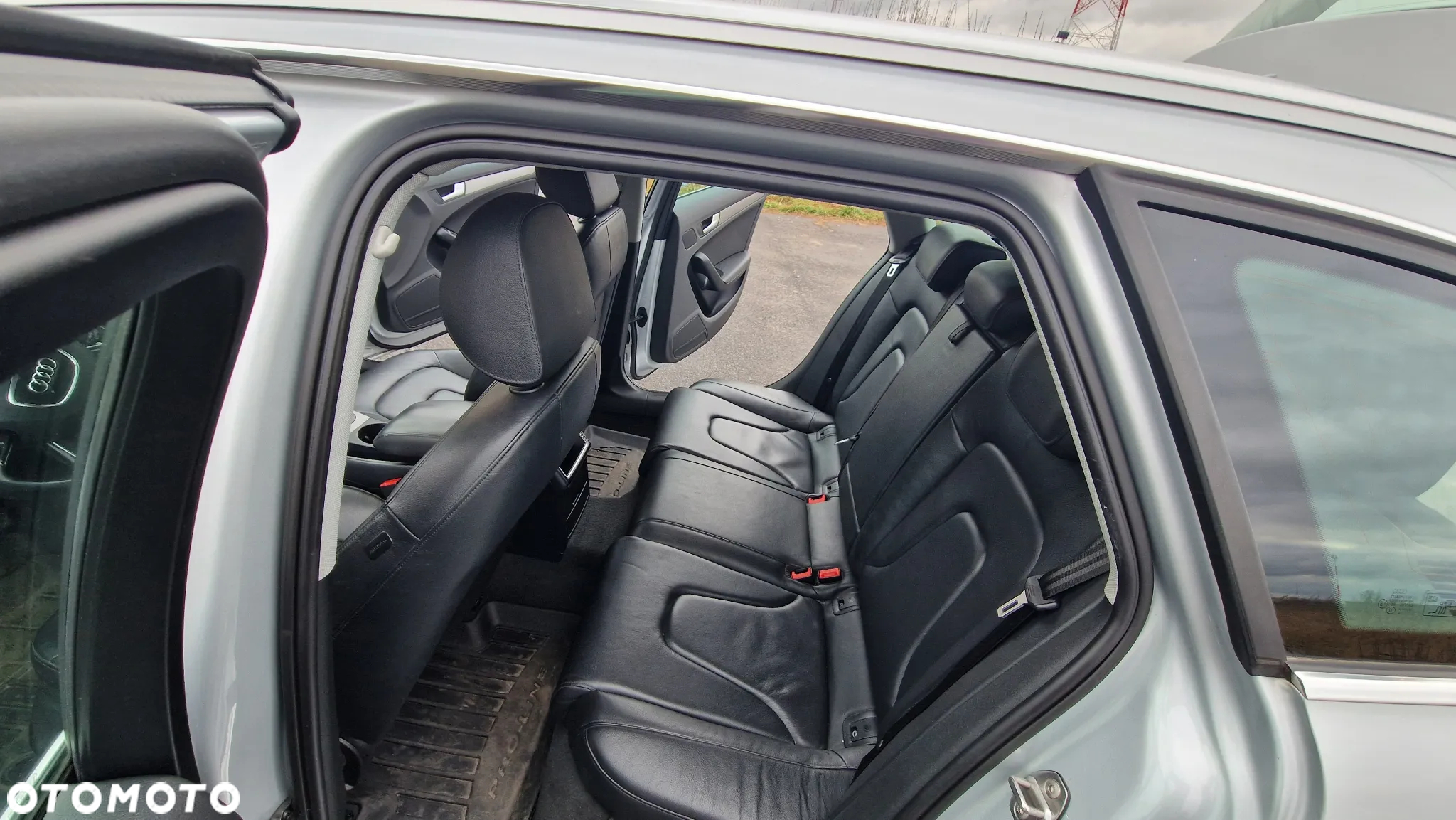 Audi A4 Avant 2.0 TDI ultra DPF Attraction - 13