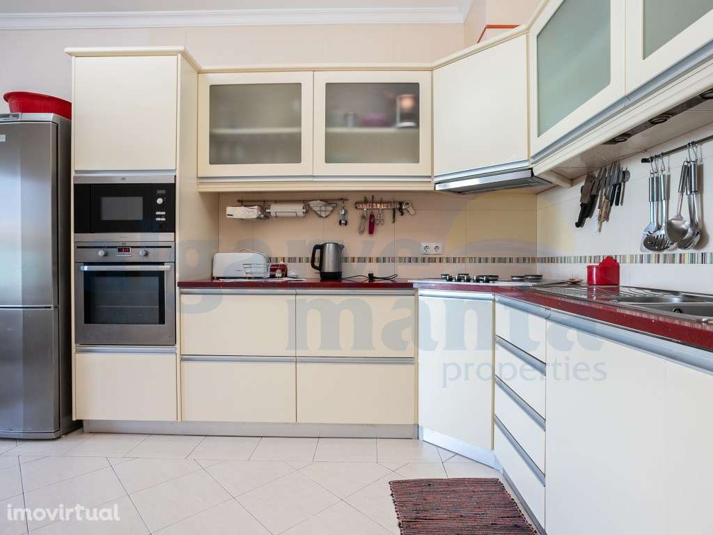 Moradia T4 Independente com Jardim, Piscina e Garagem - Vila Nova d... - Grande imagem: 5/44