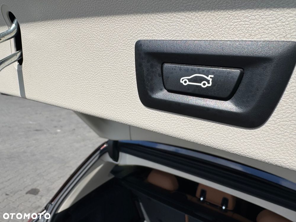 BMW X3 sDrive18d xLine - 22