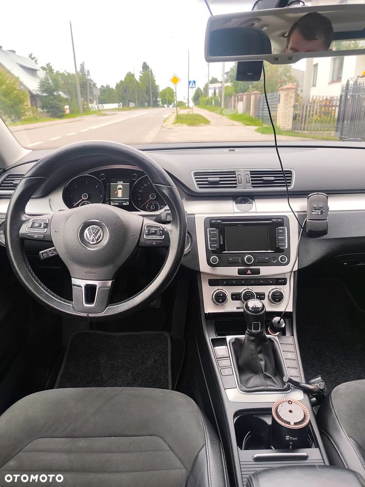 Volkswagen Passat ver-2-0-tdi-highline-r--style - 10