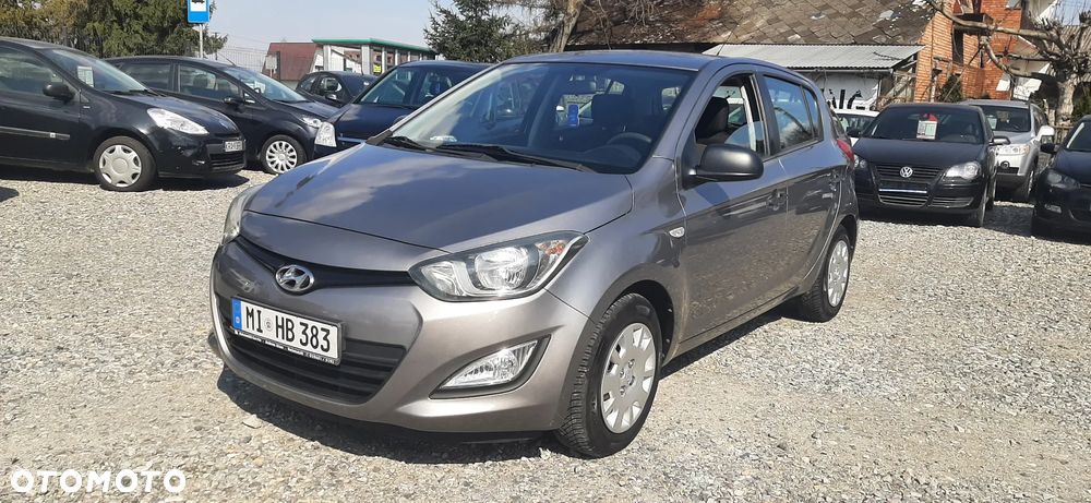 Hyundai i20 - 20