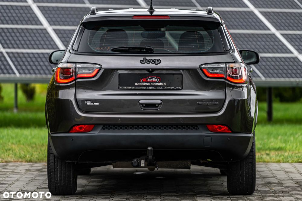 Jeep Compass 1.4 TMair Night Eagle FWD S&S - 17