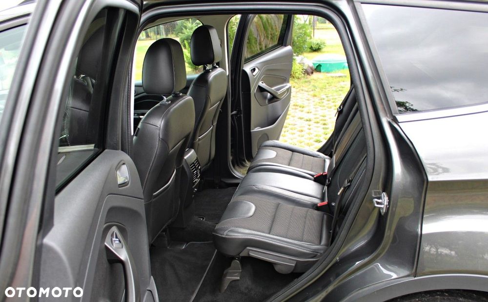 Ford Kuga - 11