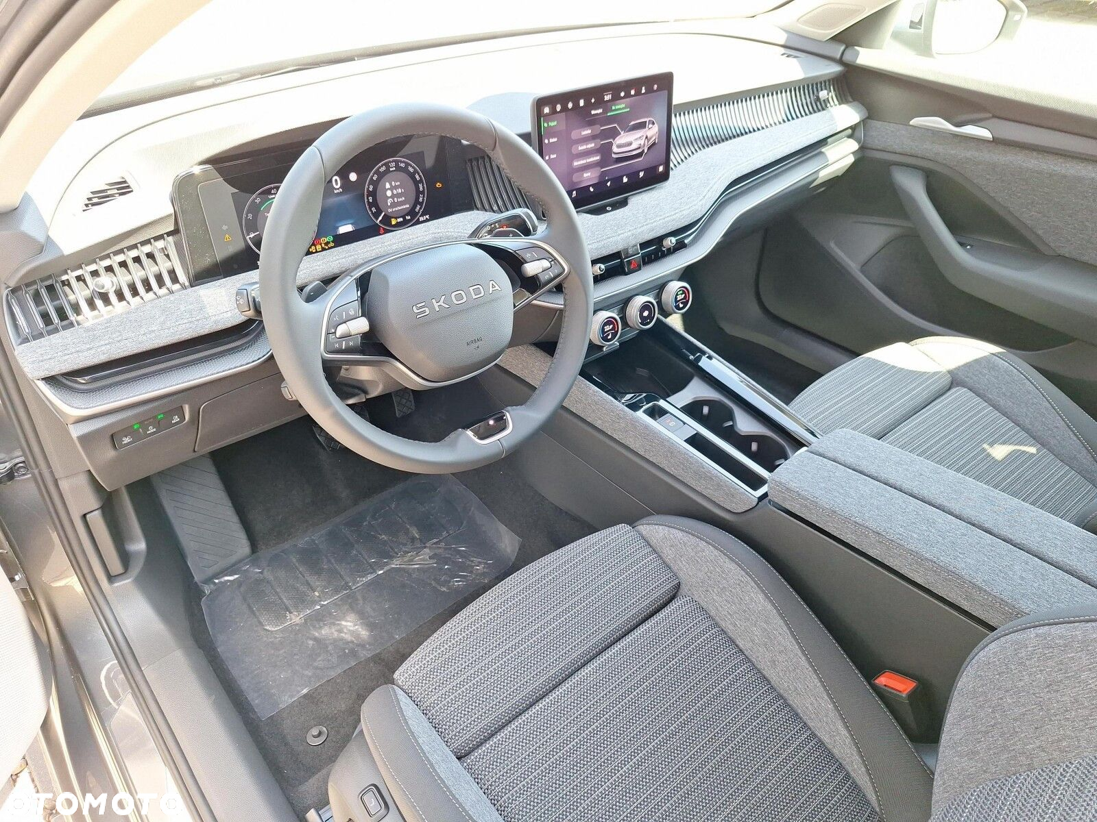 Skoda Superb 2.0 TDI SCR Edition 130 DSG - 18