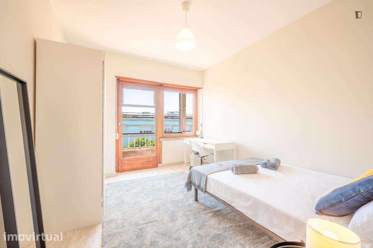 Quarto - localizado em Saldanha Lisbon - Grande imagem: 2/18