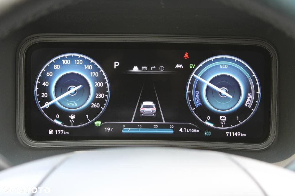 Hyundai Kona - 21