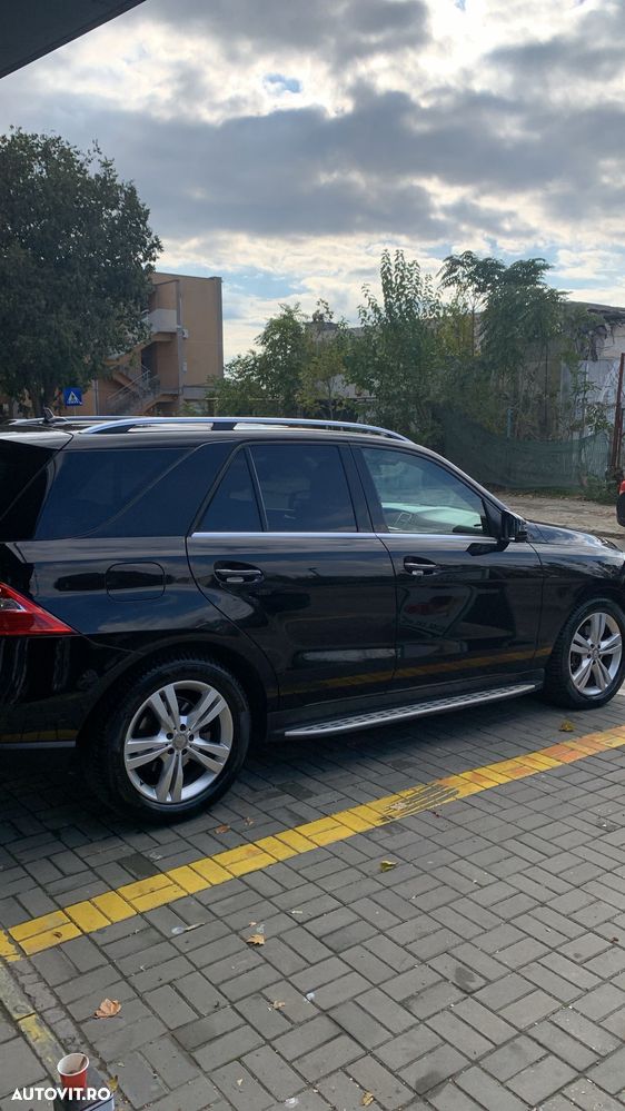 Mercedes-Benz ML 350 BlueTEC 4MATIC Aut - 2