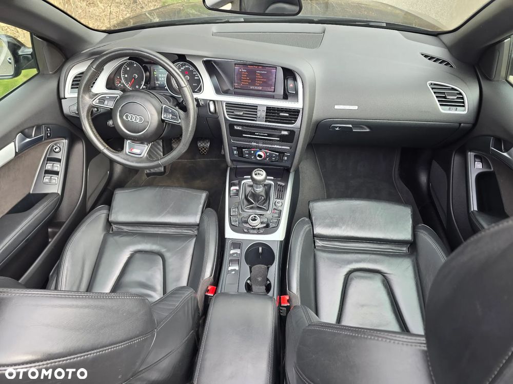Audi A5 Cabrio 2.0 TDI DPF (clean diesel) - 11