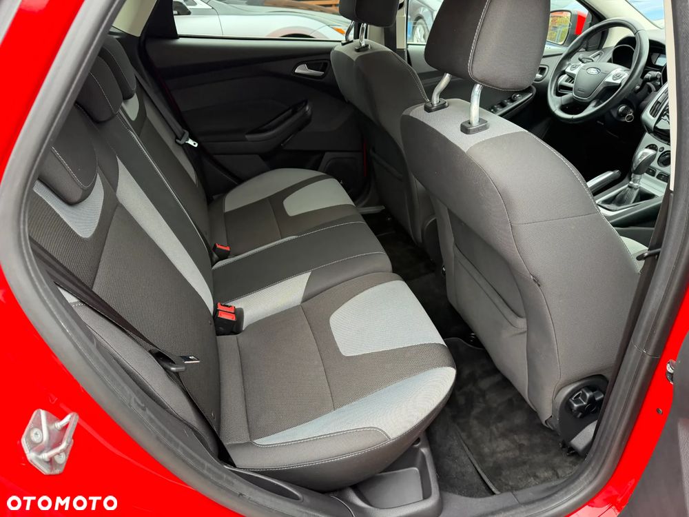 Ford Focus 1.6 EcoBoost Trend Sport - 33
