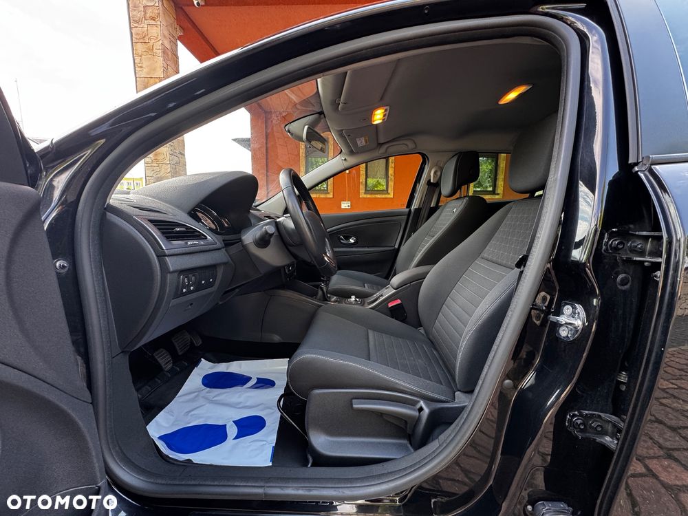 Renault Megane 1.6 dCi Intens - 21