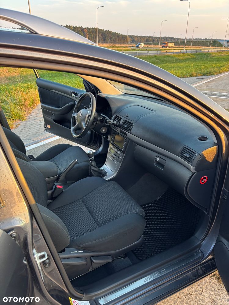 Toyota Avensis 2.2 D-4D Sol Plus - 9