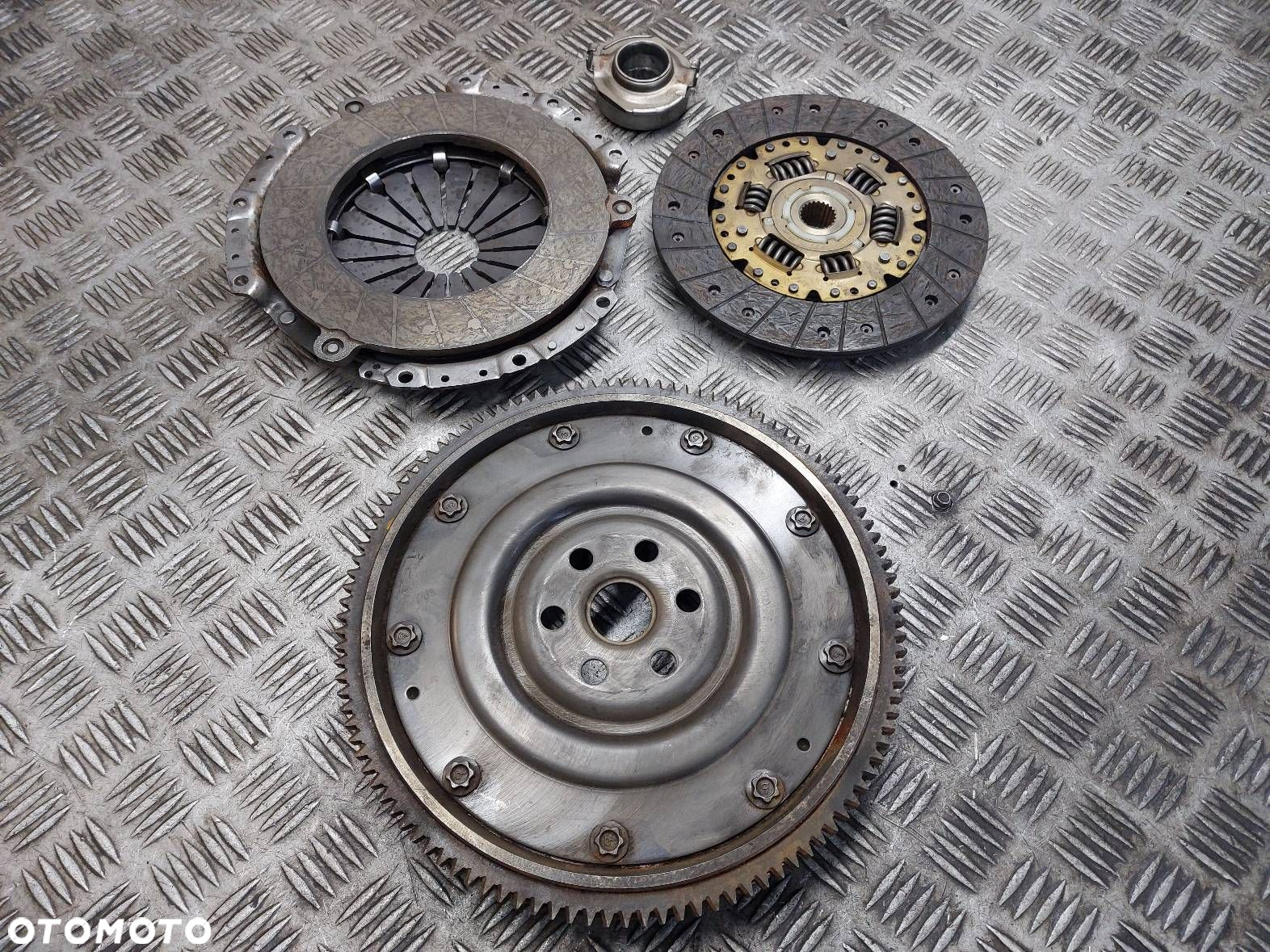 SPRZĘGŁO TARCZA DOCISK ŁOŻYSKO KOŁO ZAMACHOWE MAZDA 6 II GH 2.0 16V - 6