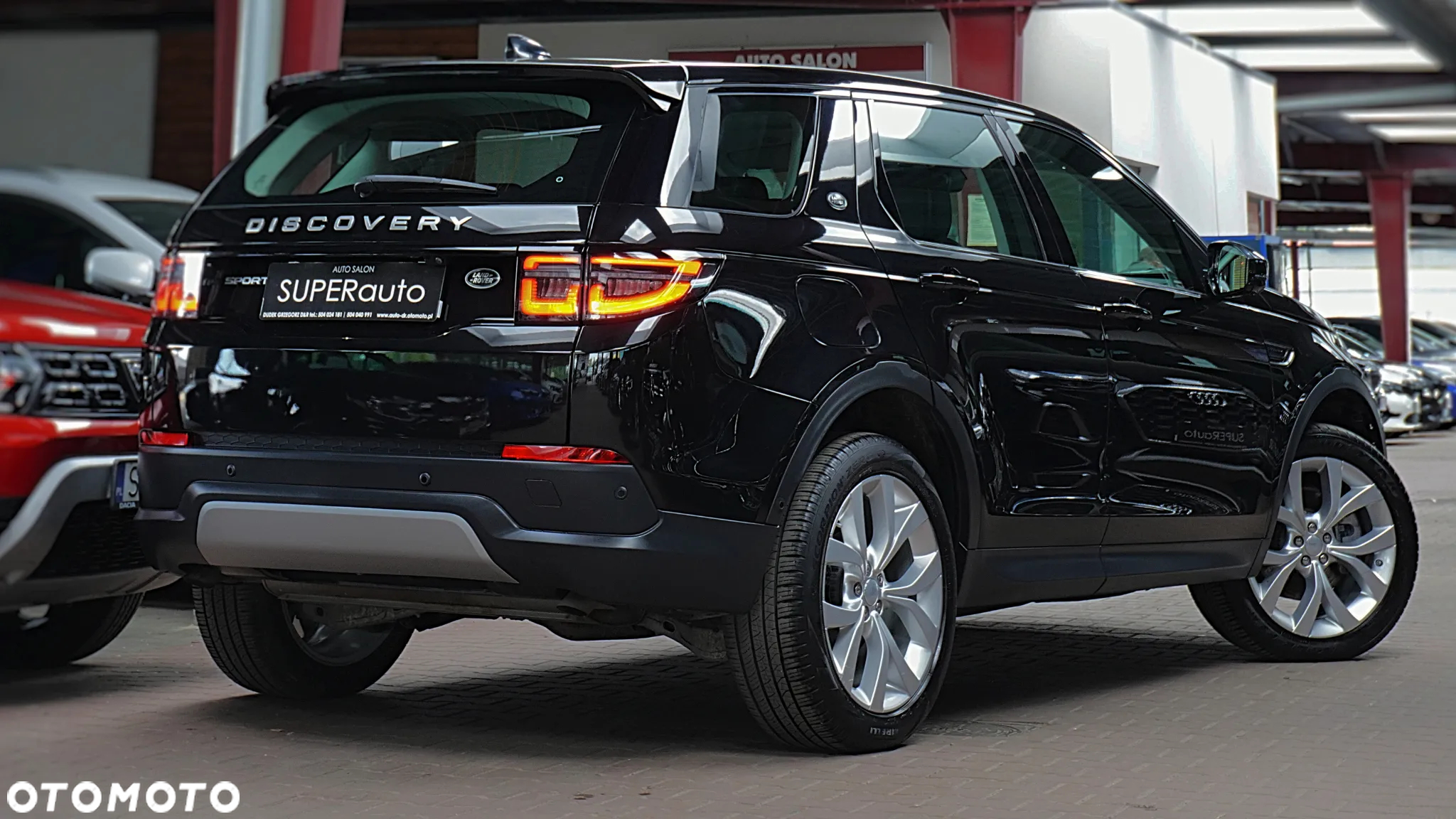 Land Rover Discovery Sport 2.0 P200 mHEV - 12