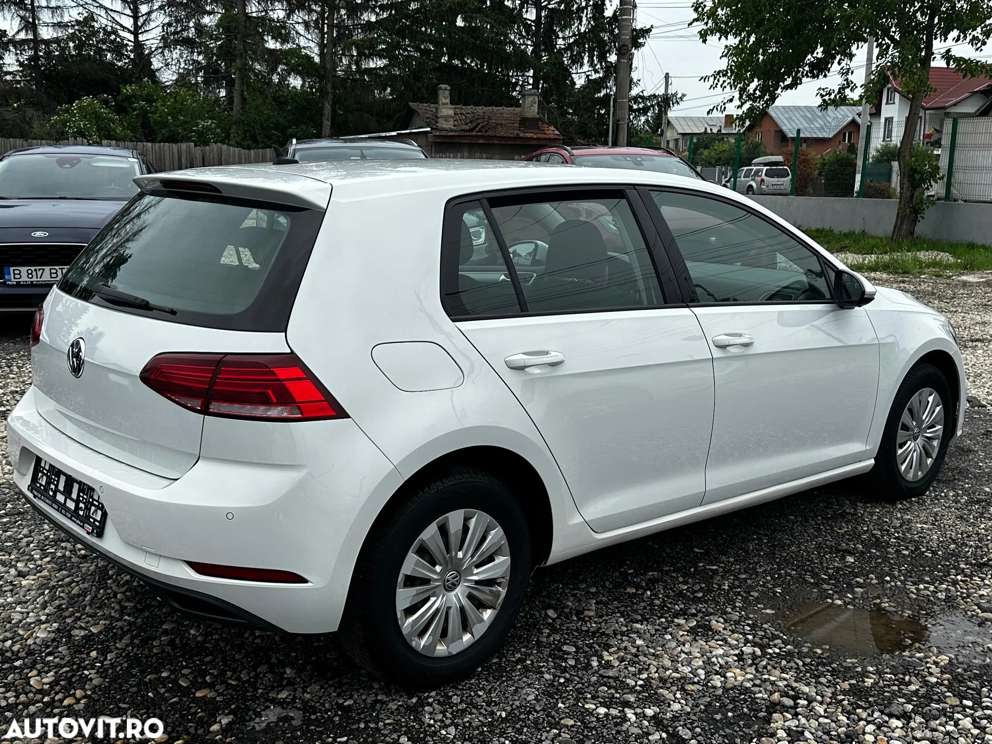 Volkswagen Golf 1.6 TDI Trendline - 5