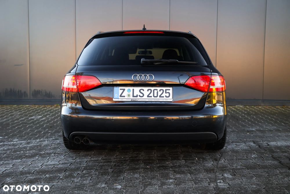 Audi A4 Avant 2.0 TDI DPF quattro S line Sportpaket (plus) - 5