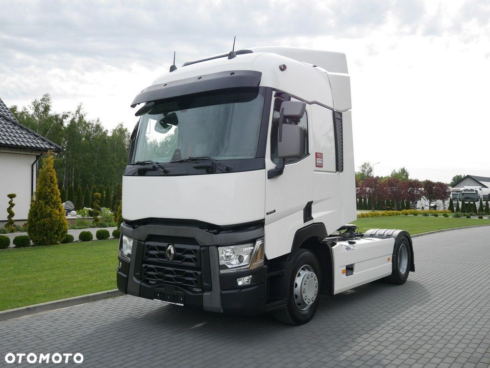 Renault T 440 / 13 L / Standard - 1