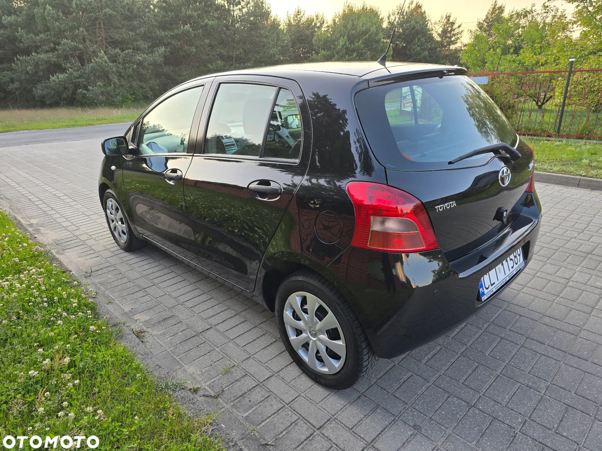 Toyota Yaris 1.3 Luna A/C - 1