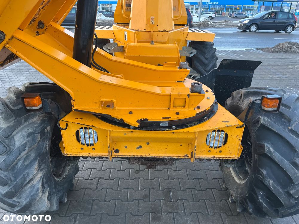 Thwaites Mach 2062 - 9