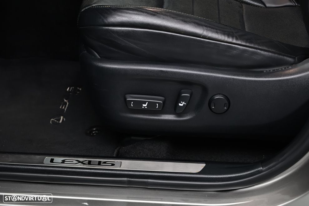 Lexus NX 300h F Sport+ 4WD - 28