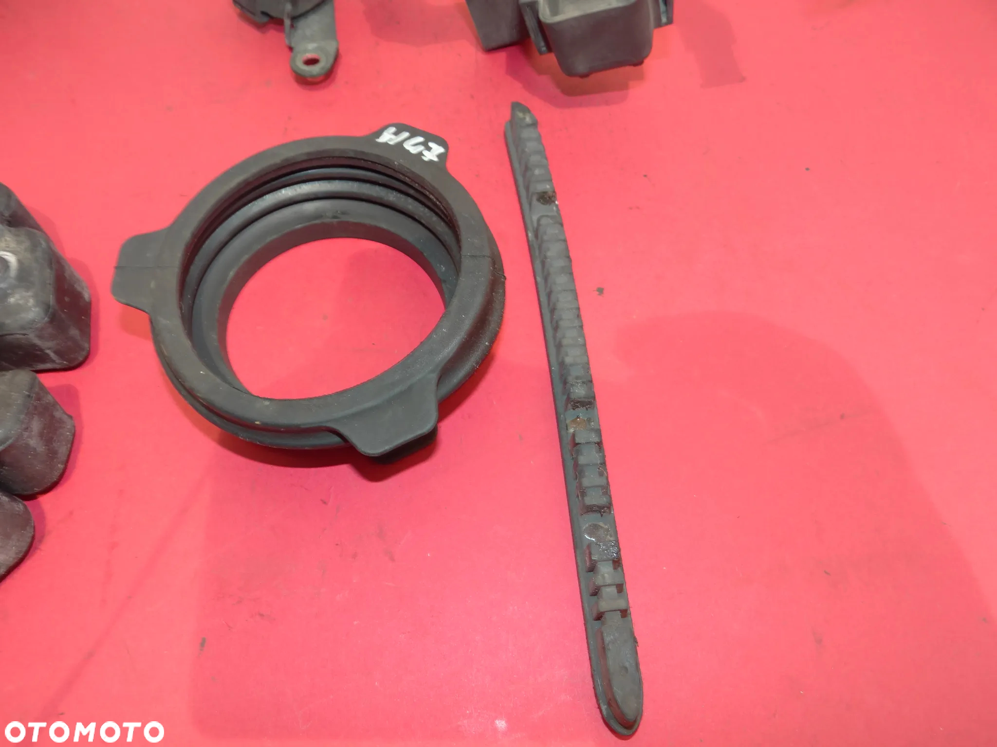 HONDA VTX 1300 LISTWY BŁOTNIKA TERMOSTAT STOPKA BOCZNA KOŁO MAGNESOWE WYSPRZENGLIK CZĘŚCI H105 - 7