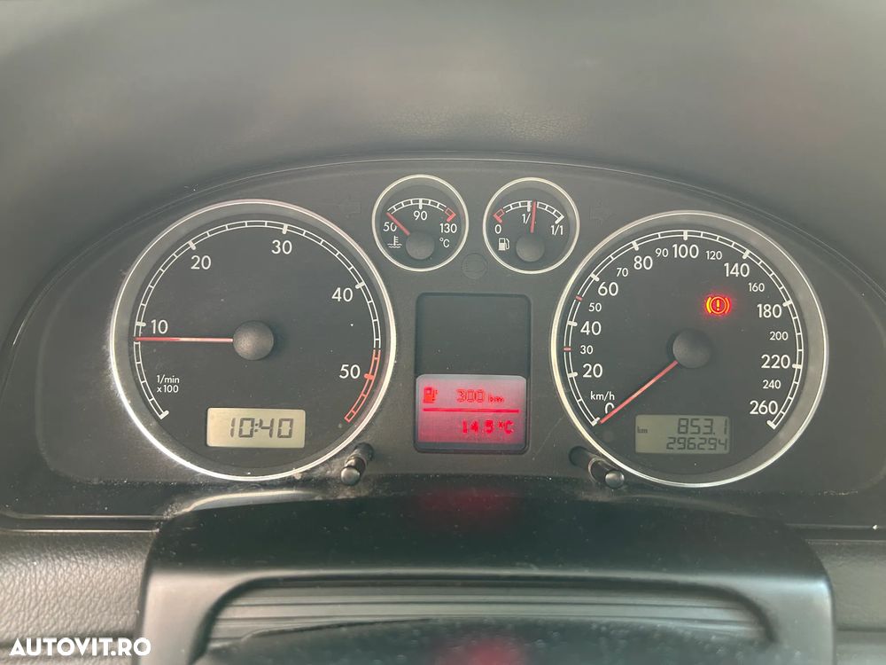Volkswagen Passat 1.9 TDI - 16