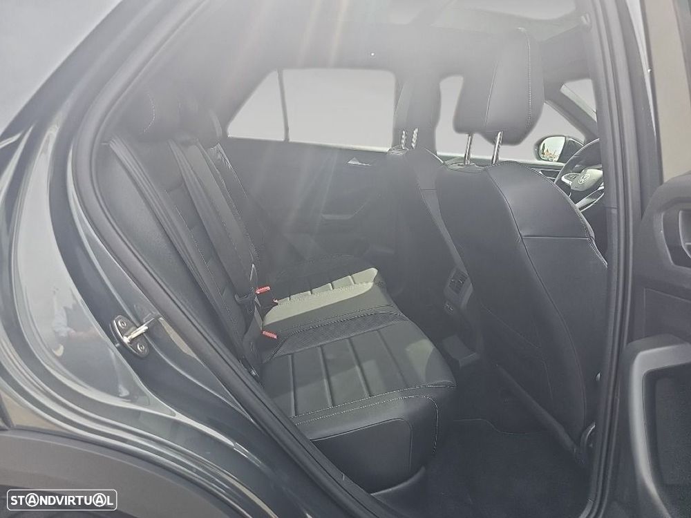 VW T-Roc 1.5 TSI R-Line DSG - 15