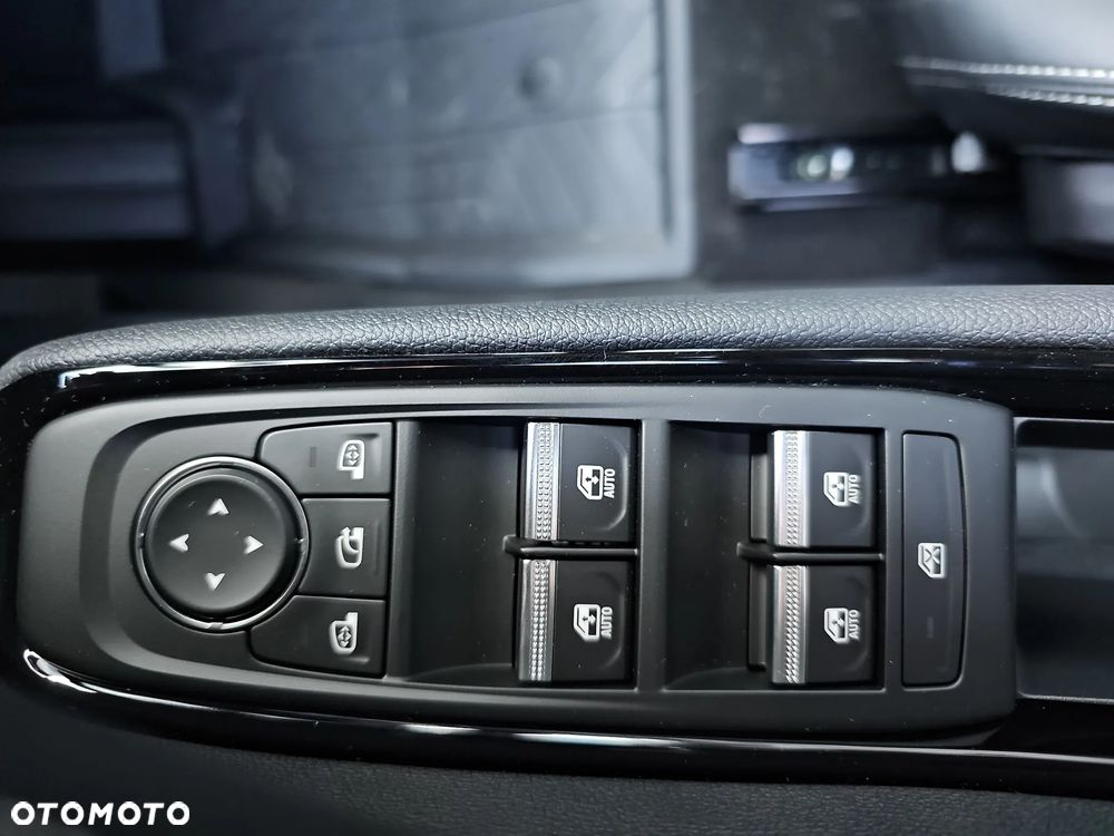 Renault Espace 1.2 E-Tech Full Hybrid 200 Iconic MMT 5os - 25