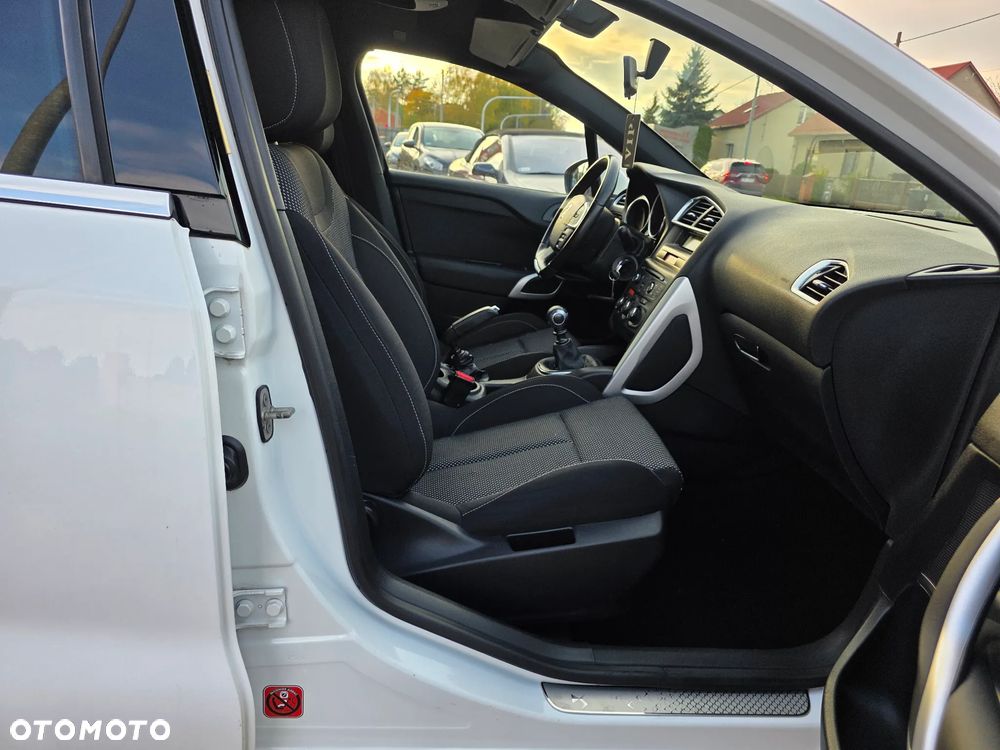 Citroën DS4 1.6 HDi SoChic - 11