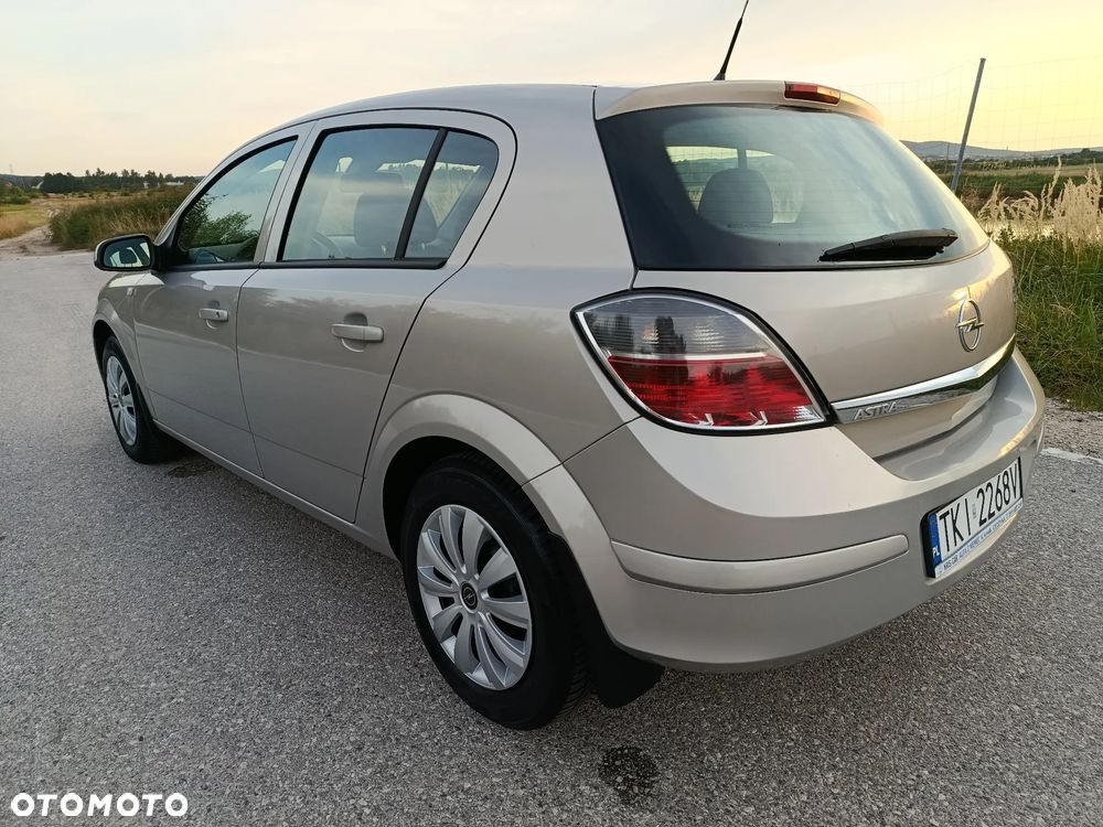 Opel Astra 1.6 Color Edition - 6