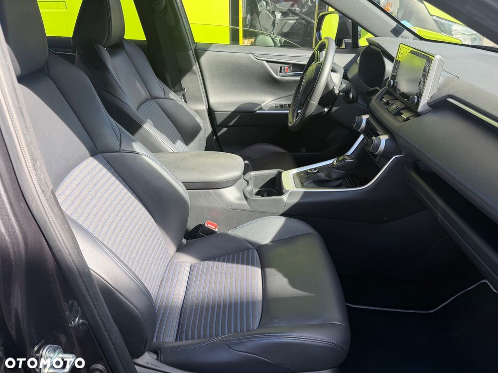 Toyota RAV4 2.5 Hybrid Selection 4x4 - 6