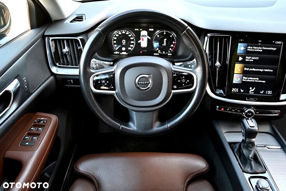 Volvo V60 D4 Inscription - 17