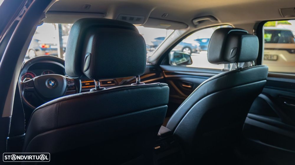 BMW 520 d Exclusive Auto 129g - 22