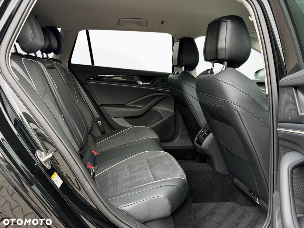 Volkswagen Passat Variant 1.5 TSI EVO Business DSG - 14