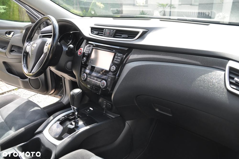 Nissan X-Trail - 25