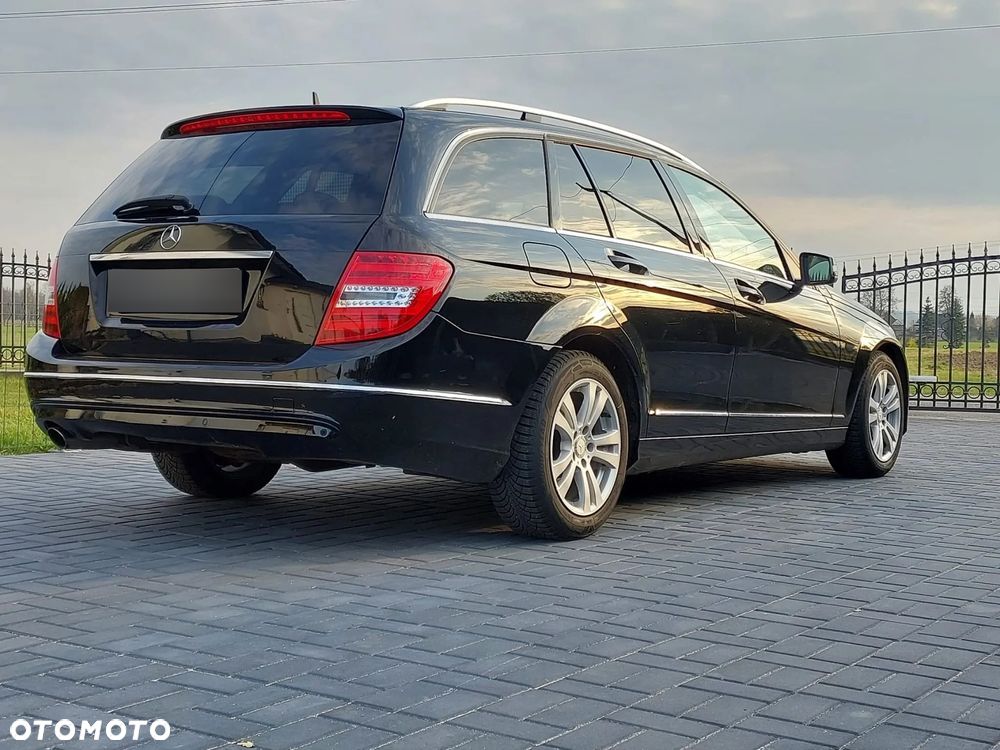 Mercedes-Benz Klasa C 200 CGI Automatik BlueEFFICIENCY Avantgarde - 5