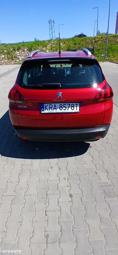 Peugeot 2008 1.2 Pure Tech Allure S&S - 4